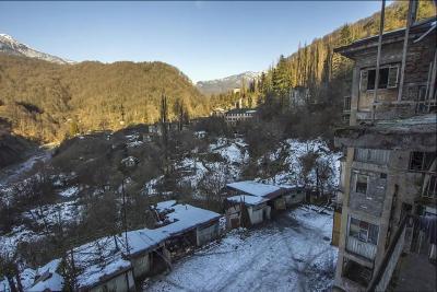 &laquo;Попрошайки, разгромленные дома и заброшки&raquo;: рассказываю без прикрас о популярном курорте