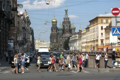 Забудьте про Москву: почему петербургский ритм жизни стал для россиян комфортнее столичной суеты
