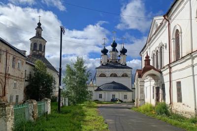 На Новый год все летят в Турцию и на Мальдивы, а я - на родину Деда Мороза: какие места посетить в Великом Устюге