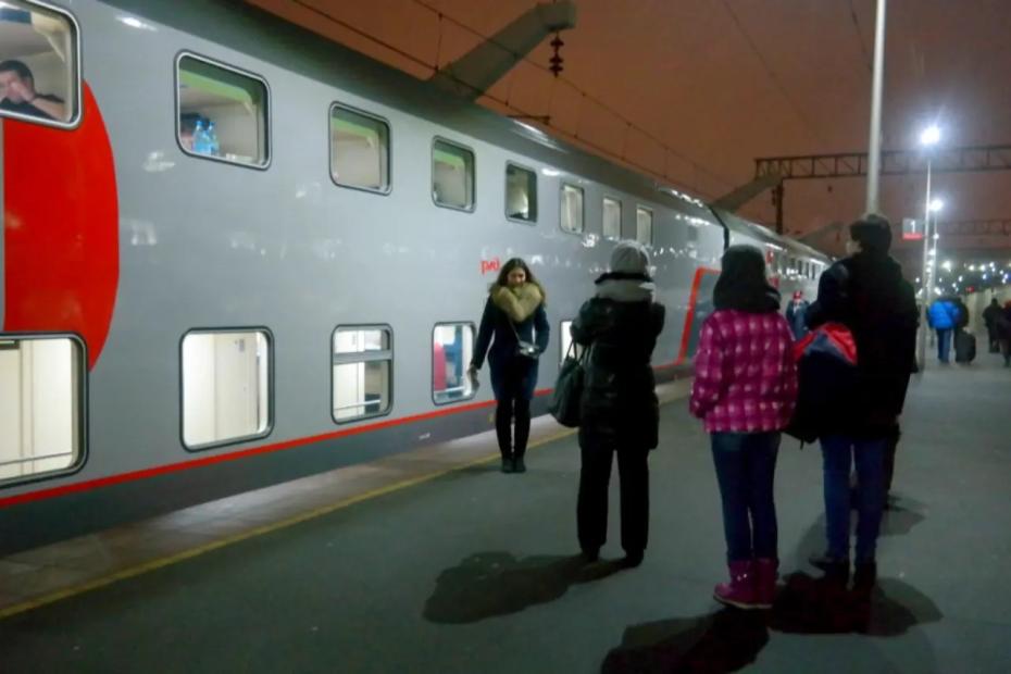 На поезд нет мест, а билеты всё равно продают: новая опция РЖД может удивить пассажиров