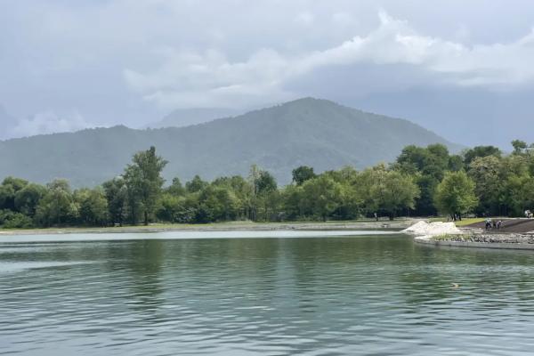 Этот российский курорт затмил Сочи и Карелию: идеальный вариант для недорогого отпуска в мае, поедем всей семьей