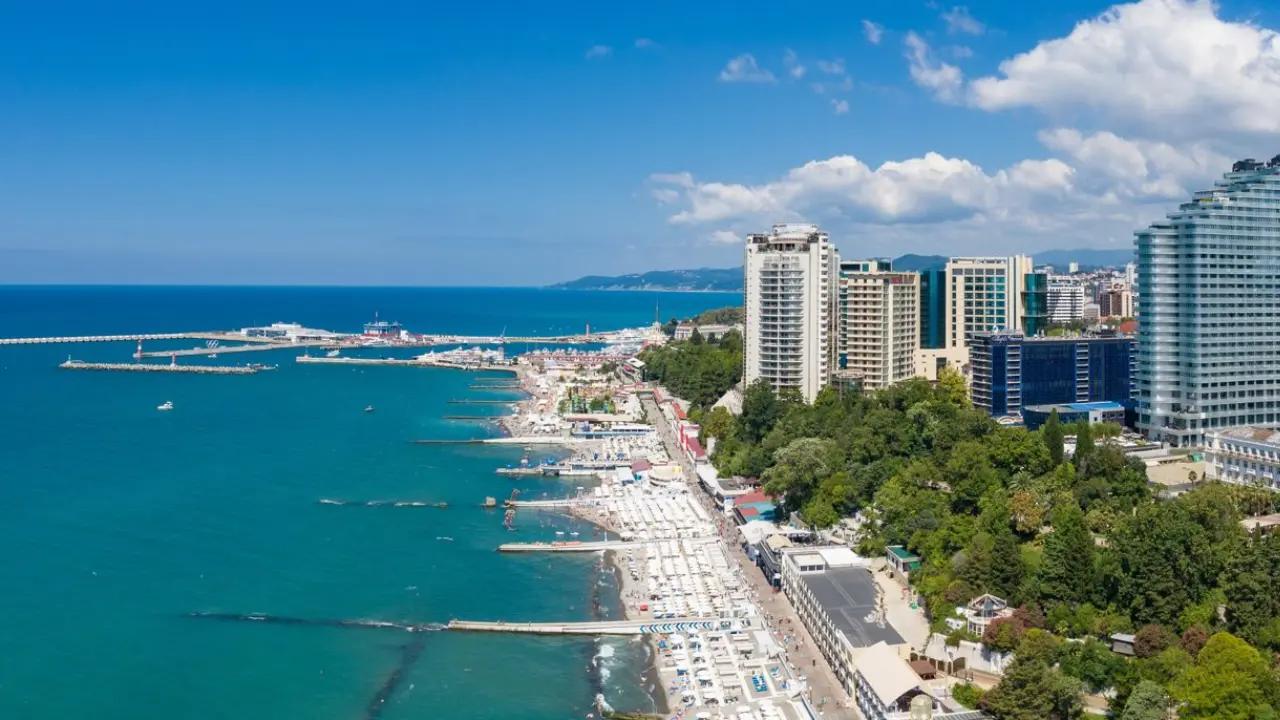 Подруга переехала в Сочи, но жить там не смогла: 7 вещей, к которым так и не получилось привыкнуть