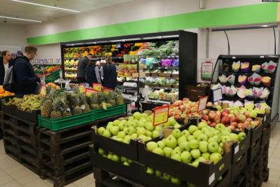 Узнала сколько стоят базовые продукты в Беларуси - и ахнула: россиянам такие цены и не снились