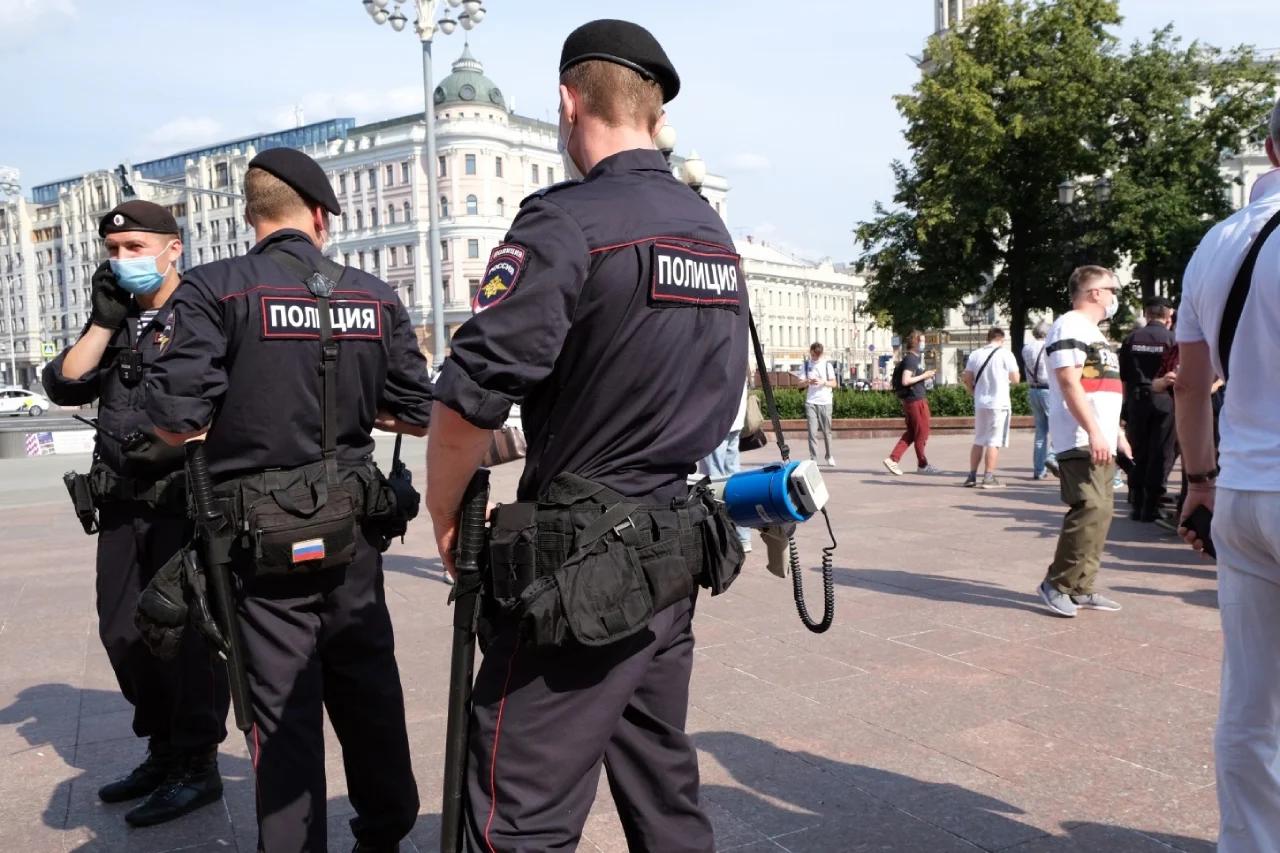 Полицейским поднимут зарплату два раза в 2026 году - показываем на цифрах и рассказываем про секретный бонус