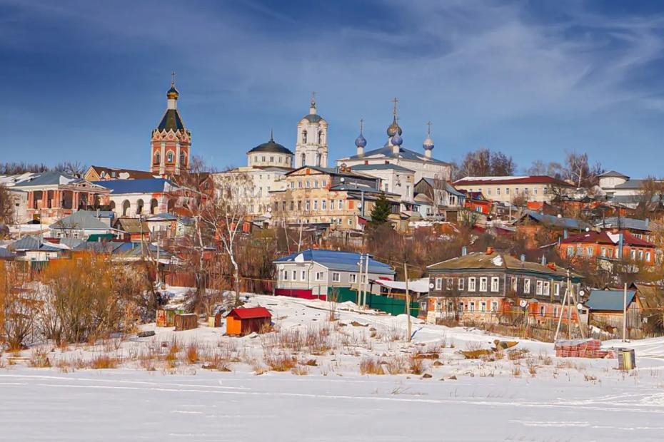 Почему всё больше людей в России уезжают в маленькие города