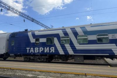 Съездили в Крым на поезде &laquo;Таврия&raquo;, всей семьёй в плацкартном вагоне: условия и интерьер вагона - честный обзор