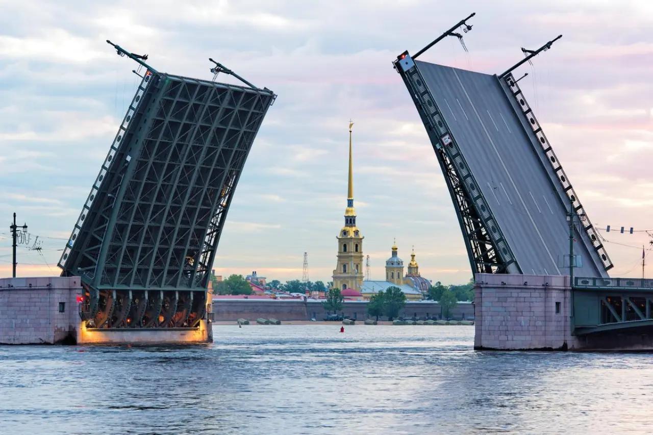Заплатите копейки, а получите виды на миллион: 5 мест Питера, которые стоит посетить в этом году