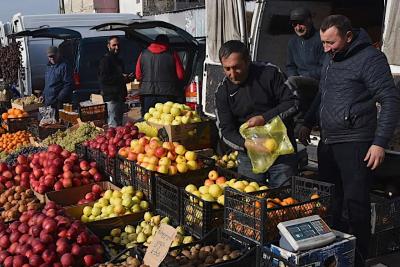 Женщина случайно подслушала диалог армян на рынке в Анапе - узнала, что они на самом деле думают о России