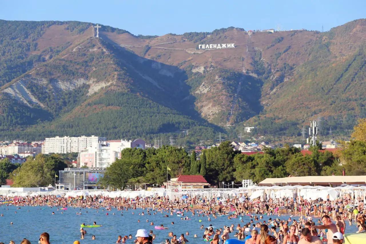 4 часа - и в раю: курорт с лазурным морем, куда летят в августе - отдых от 16 тысяч на двоих