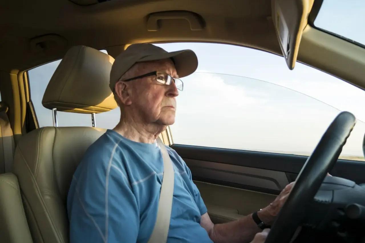 Для водителей 70+ обязательно: медкомиссию теперь станет проходить намного сложнее