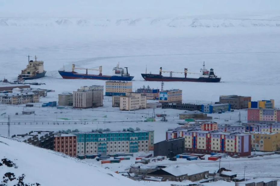 Как сейчас живут люди в самом северном городе России: яйца за 670 рублей и полное отсутствие дорог