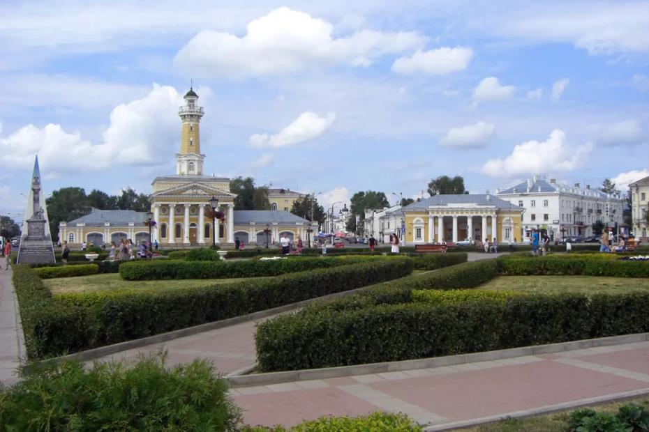 Кострома, о которой не пишут в путеводителях: сырная биржа, квест с зайцами и байдарки у стен монастыря Романовых