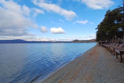 На наш Юг больше ни ногой - есть место получше: теплая вода, нет хамства и в 2 раза дешевле, чем в Абхазии
