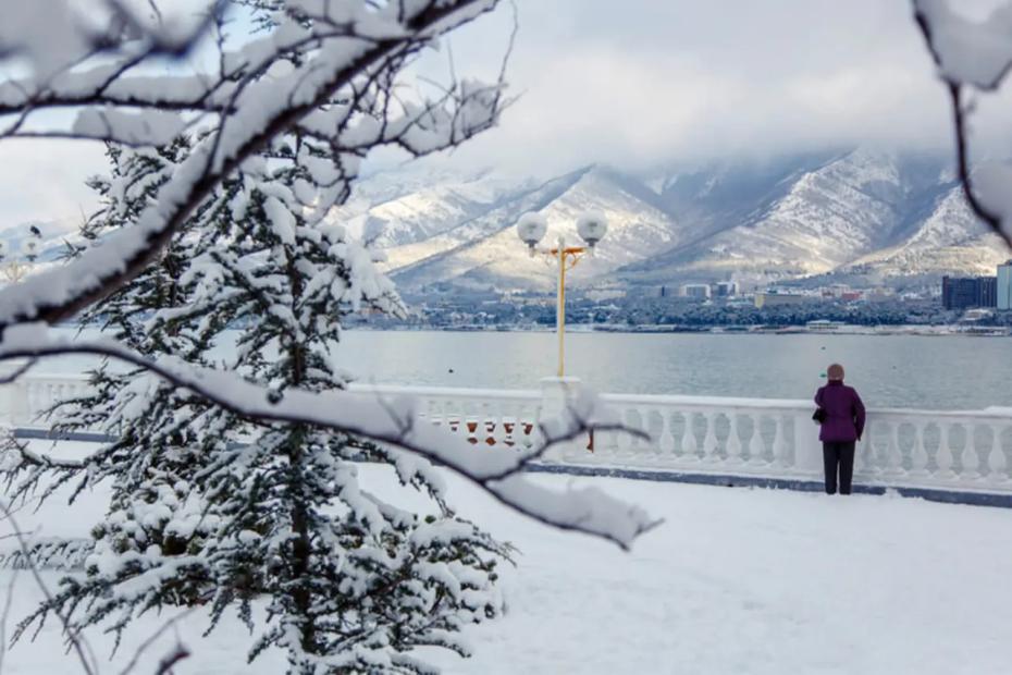 Очаровательный город-курорт на российском юге - сюда отказываются ехать туристы, и зря. Мягкий климат, чистота и богатая история