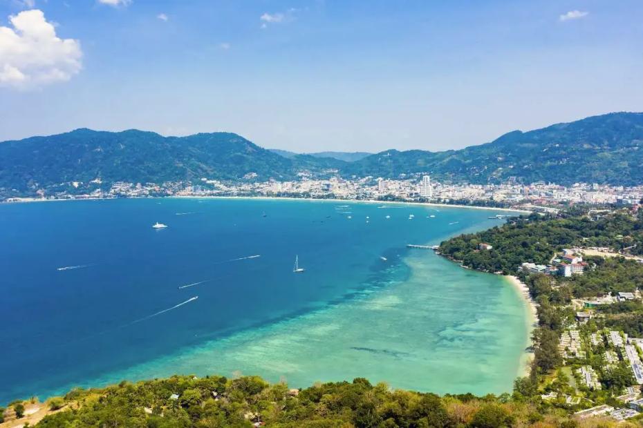 Русские отдыхают в этой стране наравне с миллионерами: веселые местные и круглое лето