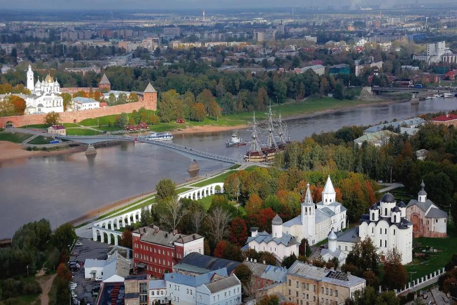 Древний русский город удивительной красоты, в котором почти нет туристов - старше Москвы на 288 лет