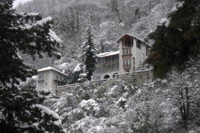 Попрошайки и разгромленные дома: российский турист поделился честным отзывом о популярном курорте