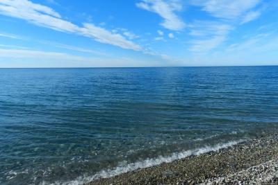 Россияне в шоке от такой дерзости: откровенный отзыв туристов о поездке в Абхазию в бархатный сезон