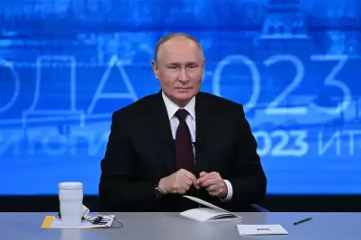 Путин извинился перед россиянами за яйца