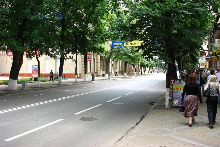 В эти 4 города массово переезжают жить россияне - дешево, полно работы и добрые люди