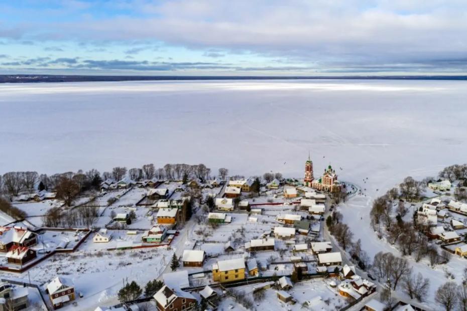 Переезжать на пенсии только сюда: 7 городов России, где жить можно припеваючи - и воздух чистый, и до мегаполисов рукой подать