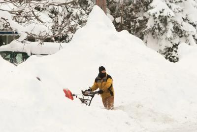 Март подложит всем свинью: Роман Вильфанд предупредил о ночных заморозках и сугробах-гигантах