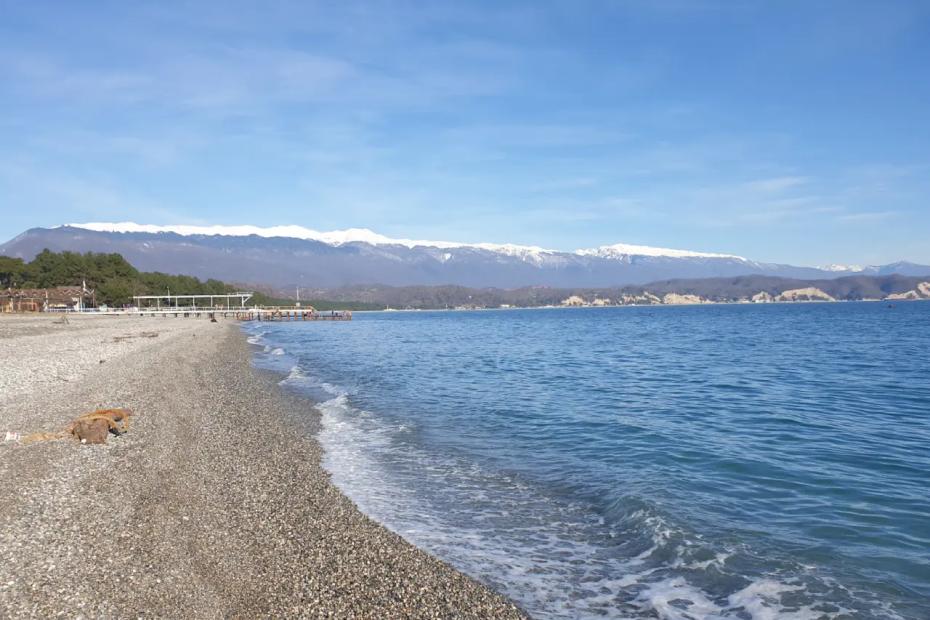 Остановилась в Гагре в гостинице возле моря за 2850 рублей в сутки: рассказываю, что получила за эти деньги