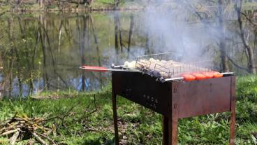 Забудьте про мангал в майские праздники: власти вводят строгий запрет на разведение огня на участках
