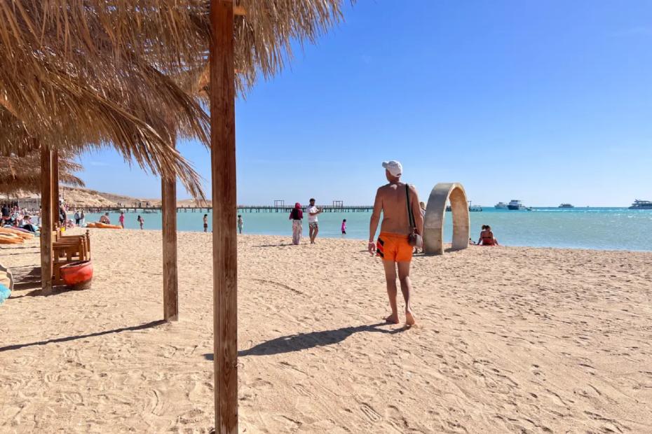 8 вещей, которые бесят в российских туристах весь персонал турецких отелей