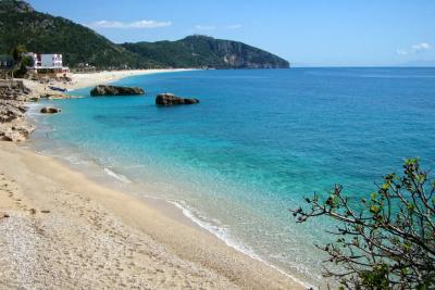 Пока все рвутся в Турцию, умные выбрали эти 5 направлений на май - цены адекватные, море тёплое