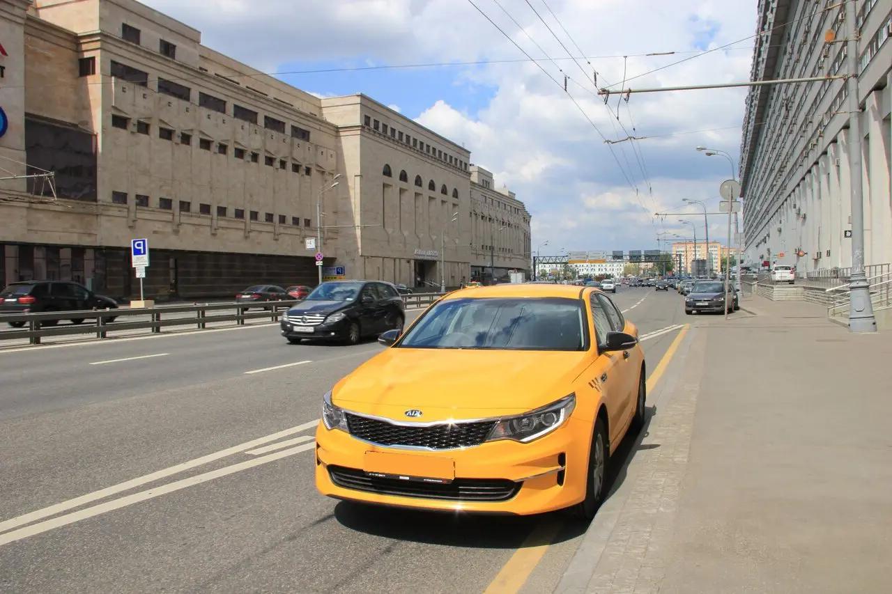 Сколько зарабатывают таксисты в Геленджике за сезон: откровения водителей, которые вас удивят