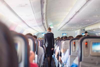 Почему нельзя хлопать при посадке самолета - всем пассажирам зарубить на носу