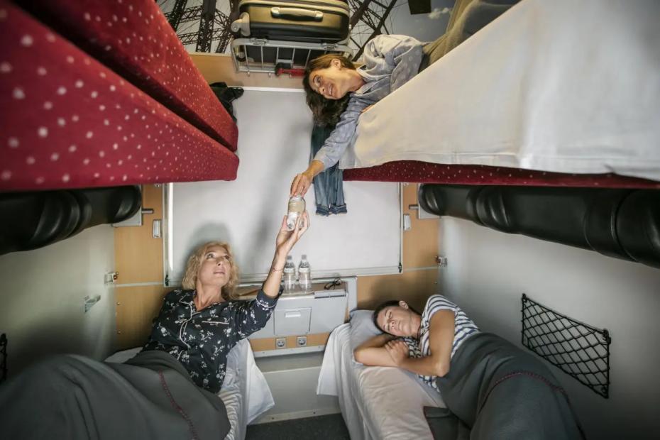 &laquo;Купила билеты в женское купе, но ехала с мужчинами&raquo;&raquo;: что такое гендерный вагон и как не ошибиться с выбором билета