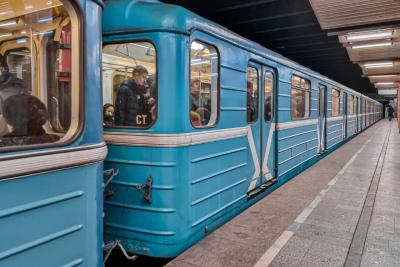 Почему длина вагонов метро 19 метров - запомните раз и навсегда