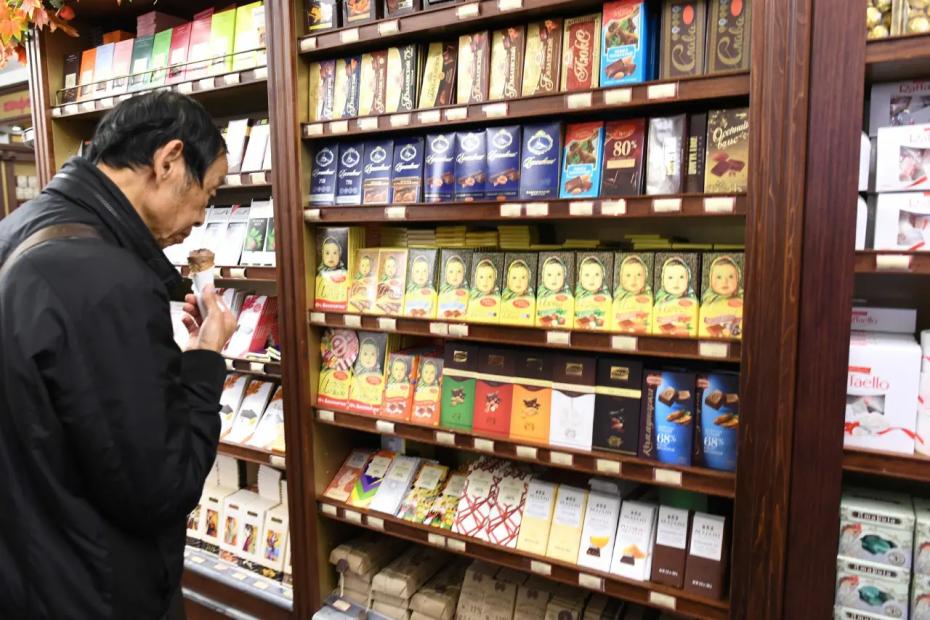 Какой небольшой сувенир из России помогает в путешествиях - проверено лично