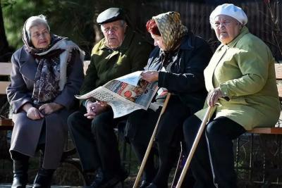 Указ подписал и точка. Пенсионерам в октябре зачислят на карту разовую выплату с четырьмя нулями