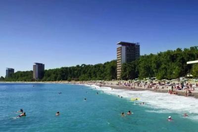 Здесь терпеть не могут русских: 4 курорта, где русскоязычных туристов не любят - даже щедрые чаевые не спасут