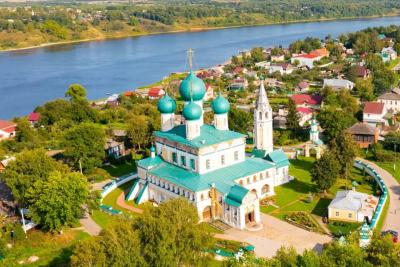 Классический городок Золотого кольца, который всех разочарует. Я ожидал музея под открытым небом, получил музей запустения.