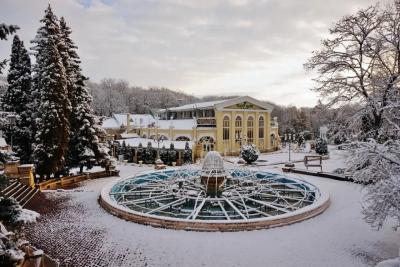 &laquo;Продал квартиру в Москве и уехал в Ессентуки&raquo;: 4 города, где пенсионеры живут как в санатории, а не выживают - цены просто смешные