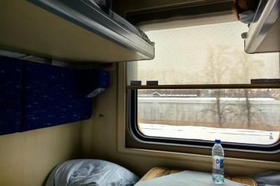 Впервые путешествие в купе оказалось хуже, чем в плацкарте: что надо знать о поезде &laquo;Адлер-Москва&raquo;