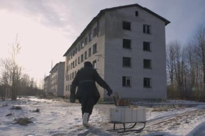 Побывал в городе-призраке Сиргала. Как выживают последние жители в Прибалтике на границе с Россией