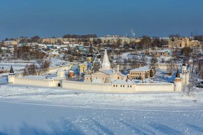 Старинный город в самом сердце России: святые обители и пещеры, о которых почти никто не знает - 226 км от Москвы
