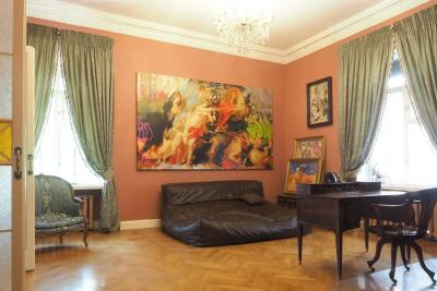 Где жили руководители СССР, и сколько их квартиры стоят сегодня