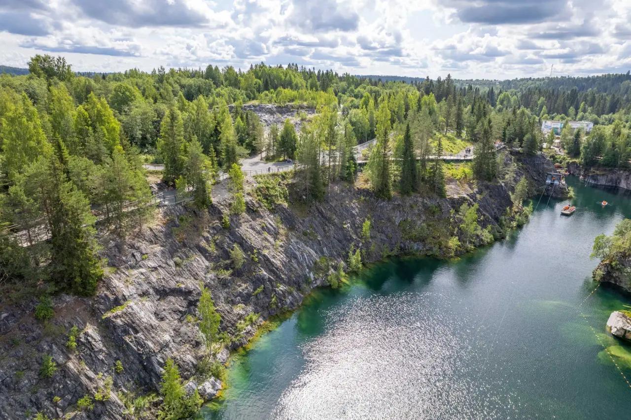 5 туристических направлений России, которые облюбовали знаменитости - от Карелии до Камчатки