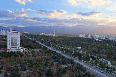 Туркменистан: страна, где все слишком чисто, слишком дорого и слишком странно