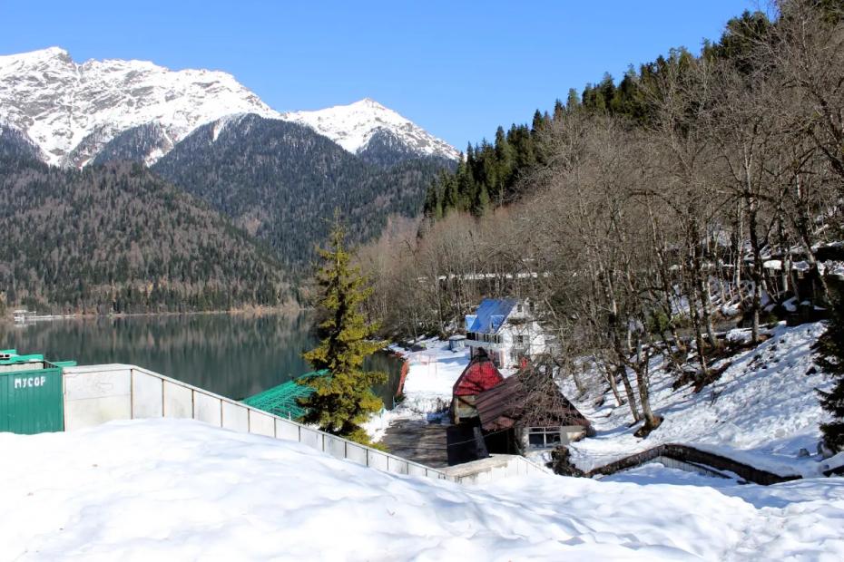 На Новый год поехали с семьей в Абхазию: удовольствие не для слабонервных - честный отзыв российских туристов