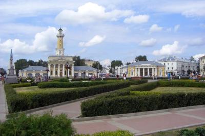 Кострома, о которой не пишут в путеводителях: сырная биржа, квест с зайцами и байдарки у стен монастыря Романовых