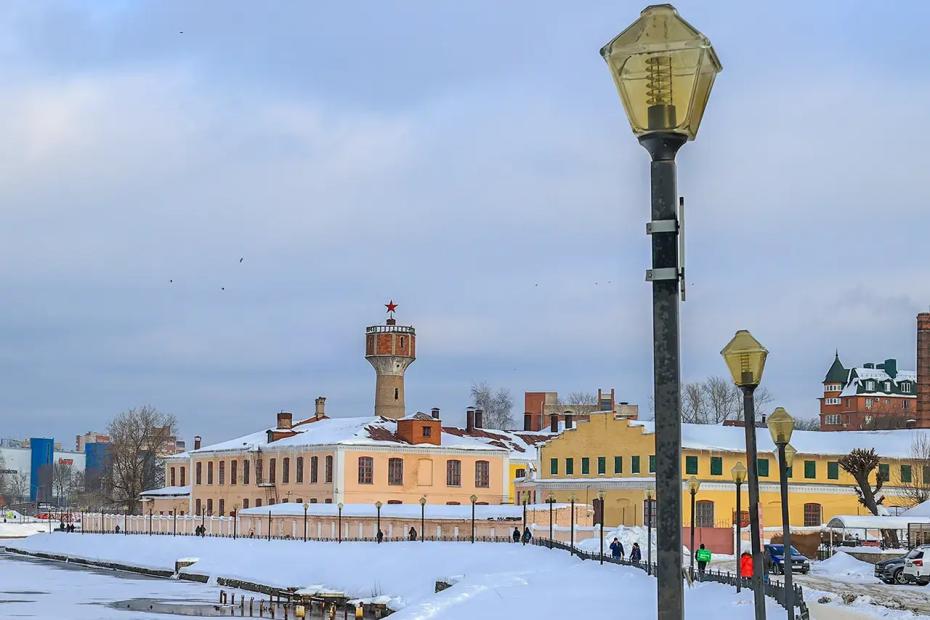 Город, основанный в 1861 году: текстильная столица и калейдоскоп шёлковых фабрик - что посмотреть