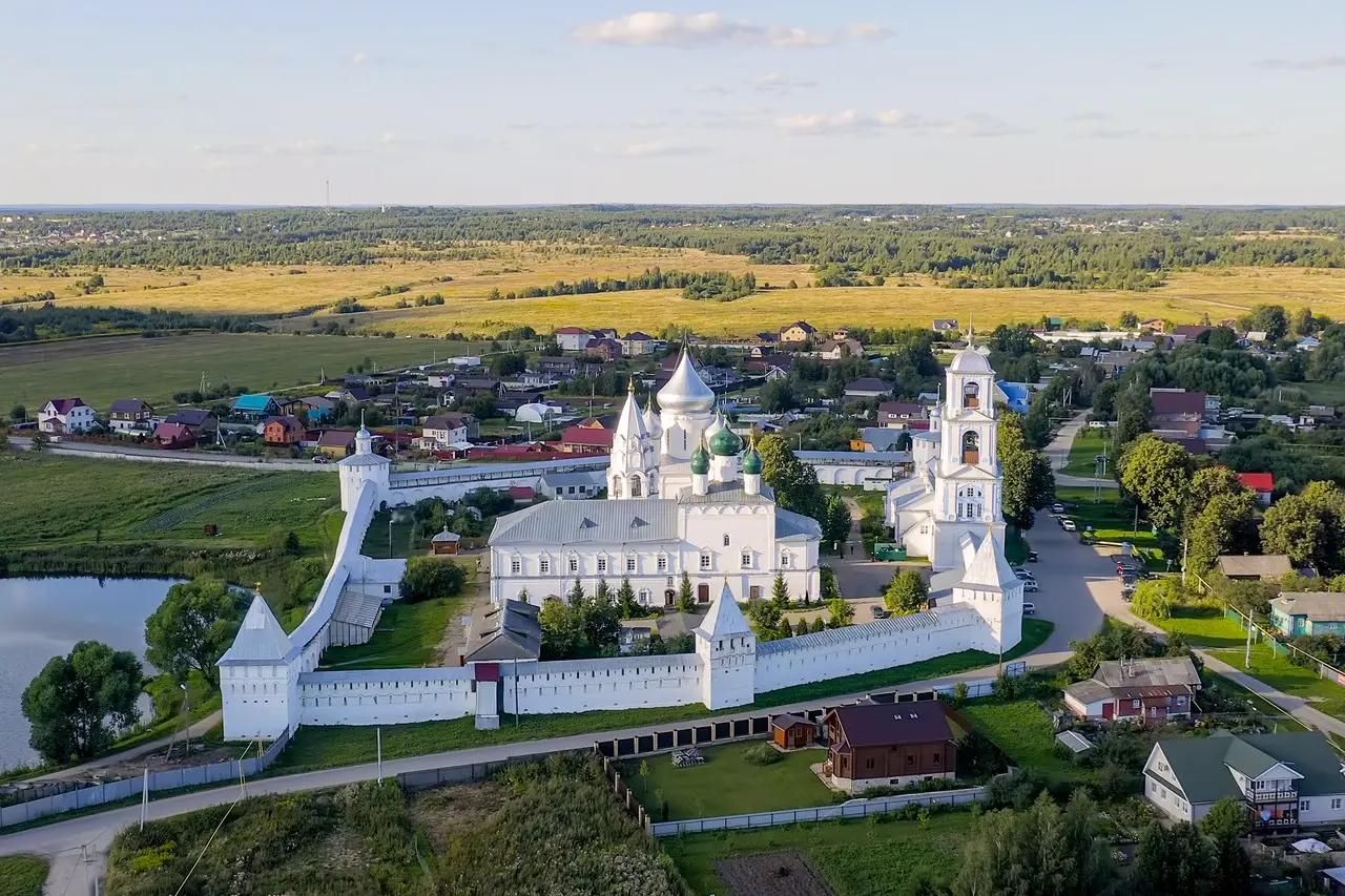 7 городов, куда россияне массово уезжают на пенсии: свежий воздух и низкие цены - не жизнь, а малина