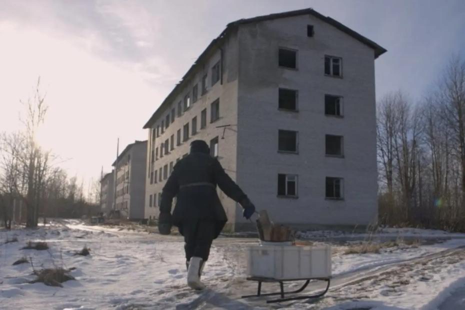 Побывал в городе-призраке Сиргала. Как выживают последние жители в Прибалтике на границе с Россией